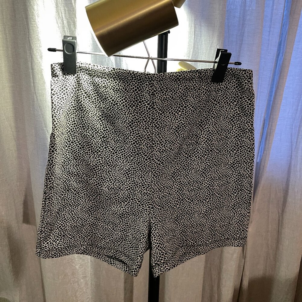Black and tan‎ hot pants - LG